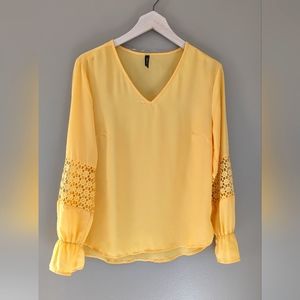 Beautiful yellow long sleeve women's top, lose fit, medium, v-neck. Embroidered